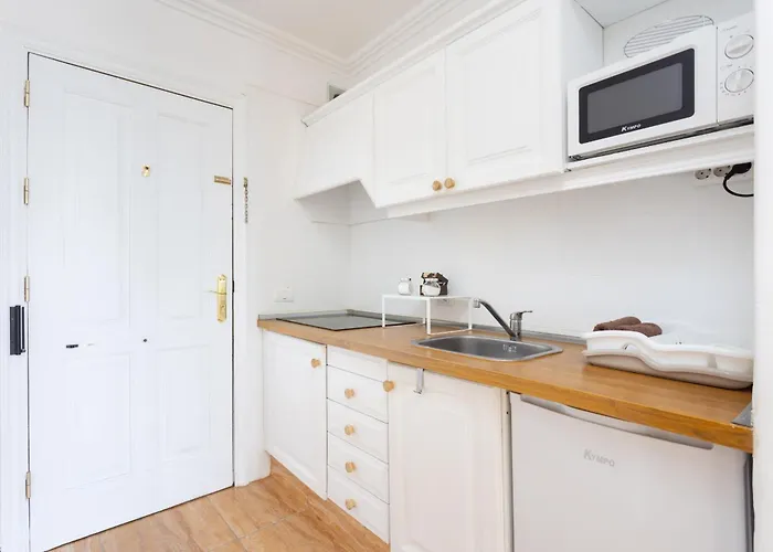 Okstay In Park, Relax, Pool And Sun 아파트